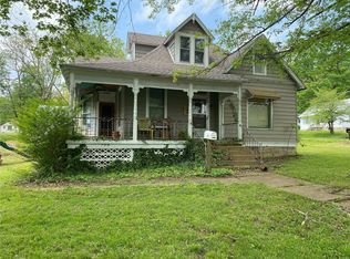 102 S Mountain St, Ironton, MO 63650