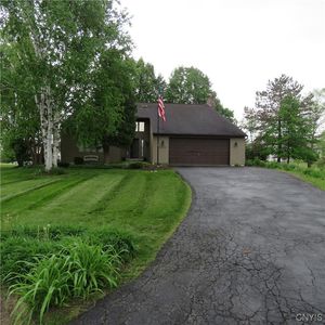 4030 E Langerwood Ln, Syracuse, NY, 13215
