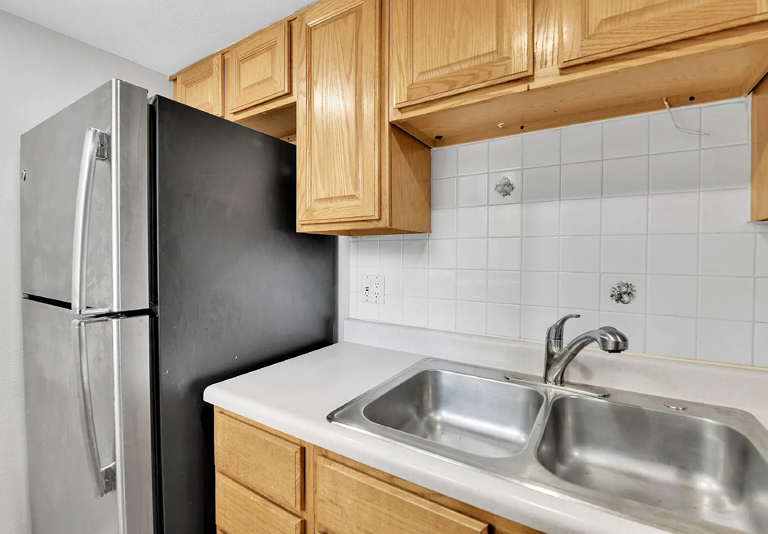 1 bed, 1.0 bath, 553 sqft, $1,041 — Photo 3