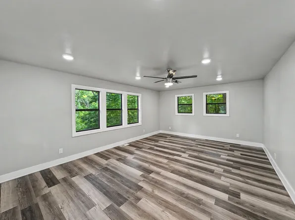 24 Hampstead Ln, Bella Vista, AR 72714