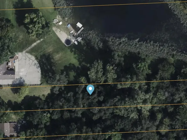 9665 Carpenter Rd, Milan, MI 48160