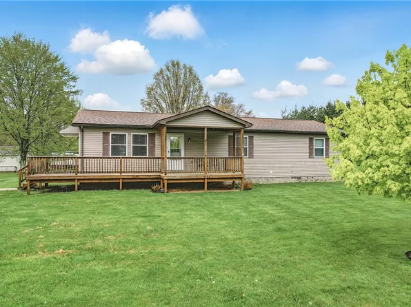 1986 Providence Dr, Jamestown, PA 16134