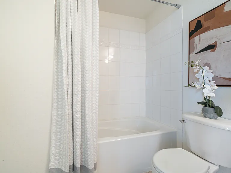 1240 India St #517 — Photo 14