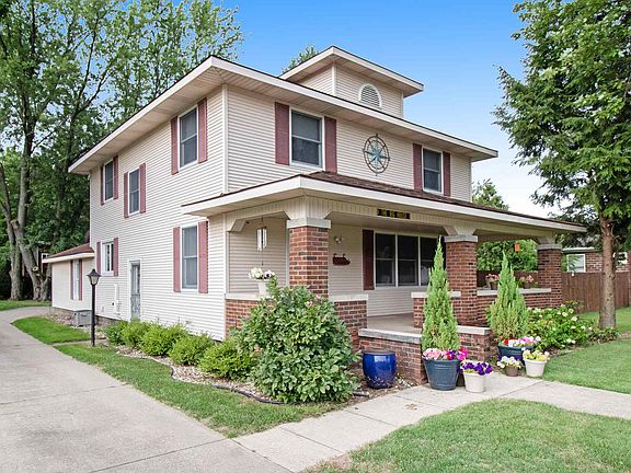 3rd image of 3613 E Lincolnway Ave