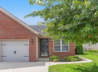 302 Elkchester Cir, Nicholasville, KY 40356