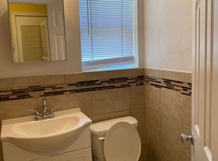 3043 Belden St, Jacksonville, FL 32207