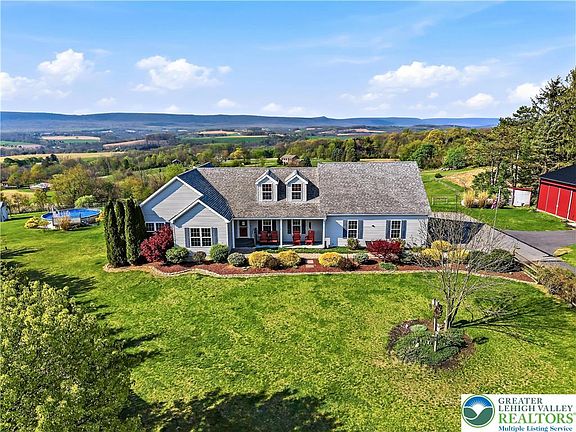 2nd image of 6292 Sandy Ct
