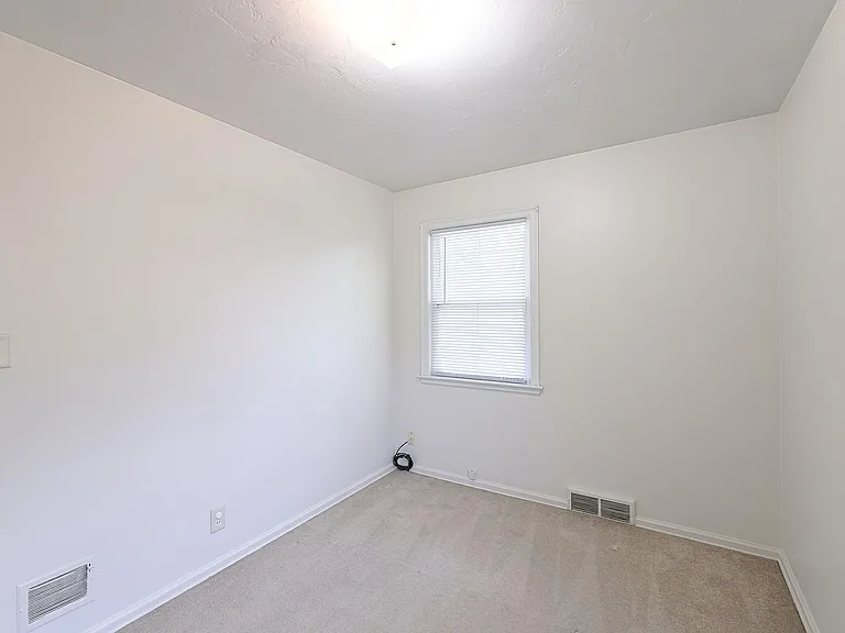 3517 Apple St — Photo 16