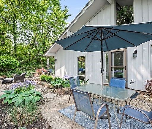 5th image of 445 Hill Dr #37