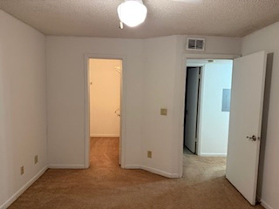 1st image of 11582 Westwood Blvd APT 1424