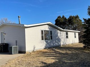621 N 4th St, Indianola, NE 69034