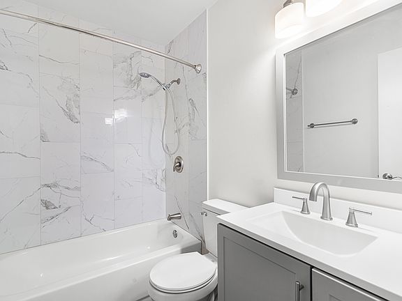 4th image of 3380 Donzi Way W