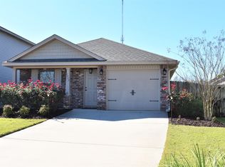 1923 Crosscreek Cir, Gulf Breeze, FL 32563