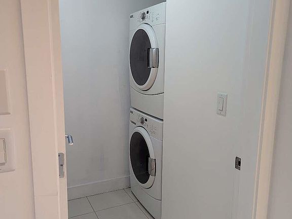 4th image of 1473 Johnston Rd #605