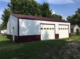 402 S Apple Ave, Belle, MO 65013