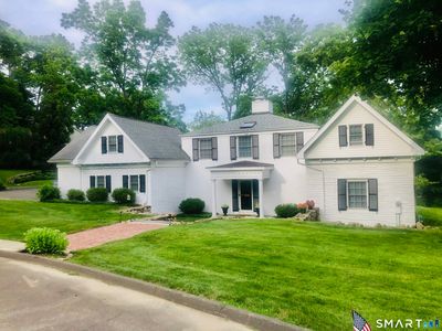 19 Emery Drive, Stamford, CT, 06902