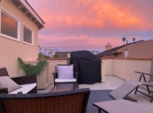 513 35th St UNIT 1/2, Newport Beach, CA 92663