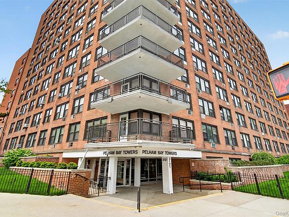 3rd image of 3121 Middletown Road #7L