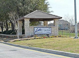 9124 Fossil Ridge Dr, Cedar Hill, TX 75104