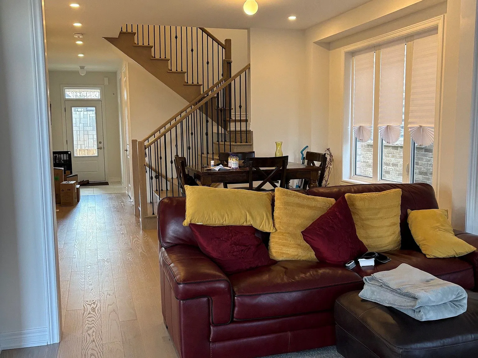 3 bed, $3,000 — Photo 2
