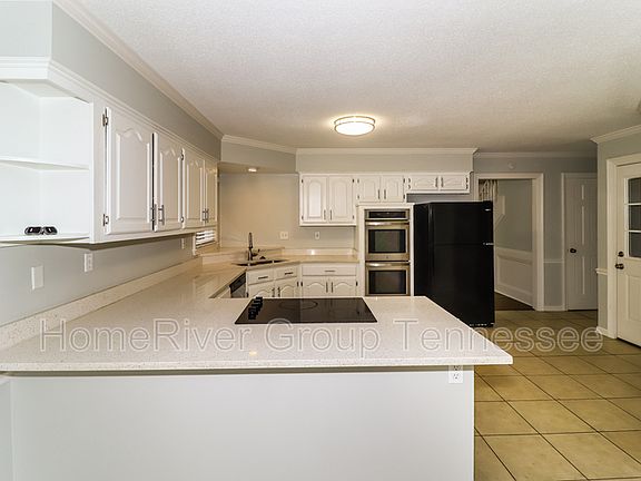 4th image of 2616 Morning Grove Dr