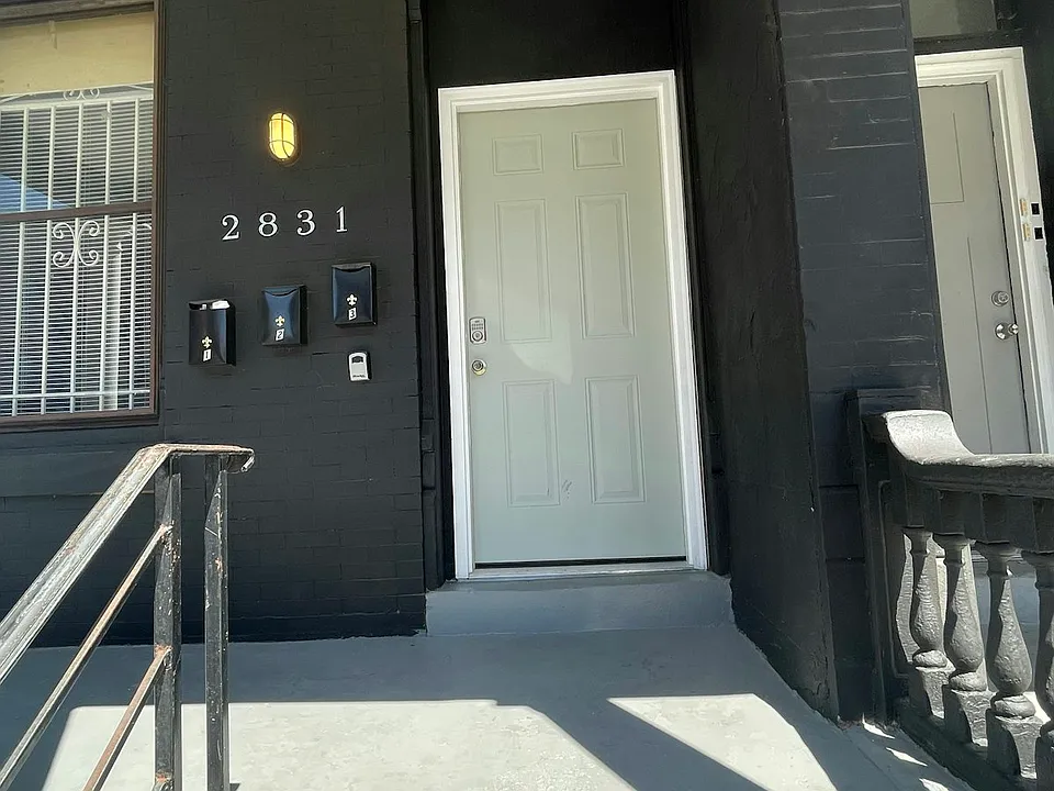 2831 W Oxford St #1