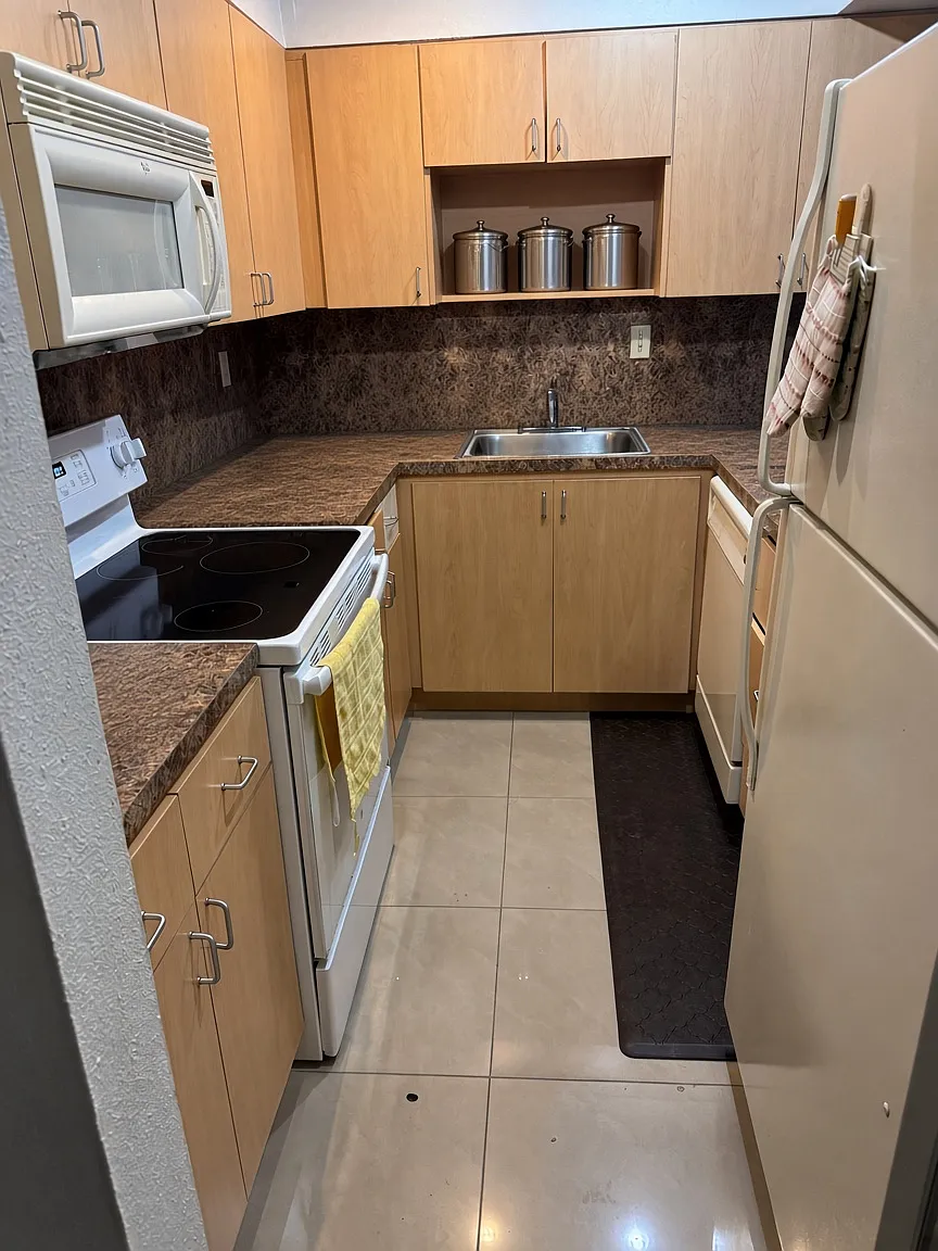 1 bed, 670 sqft, $2,050 — Photo 3