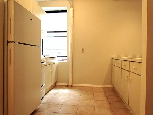 Rented by Landmark Real Estate | media 14