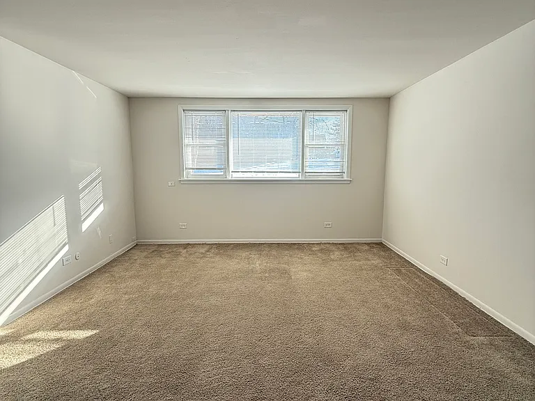 520 Mill Rd #1K — Photo 6