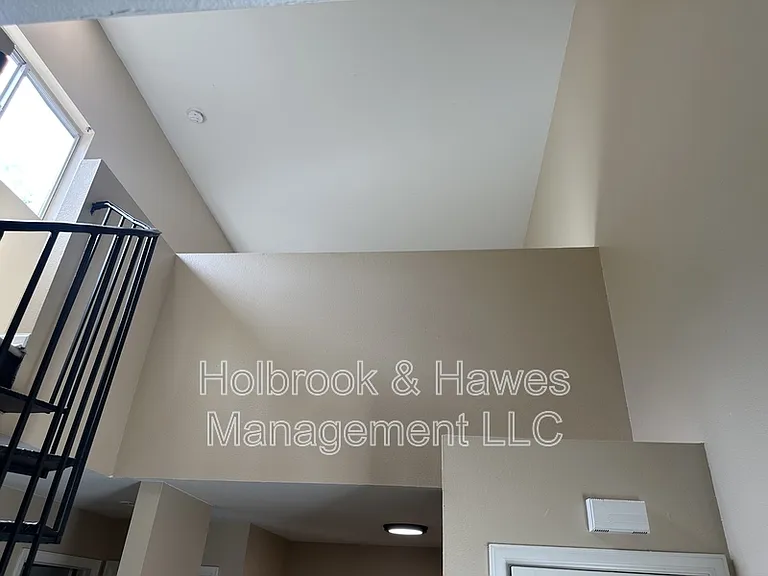 4531 Boardwalk Dr W #W-W-9 — Photo 6