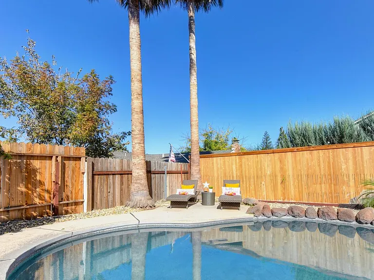5613 Phlox Ct — Photo 34