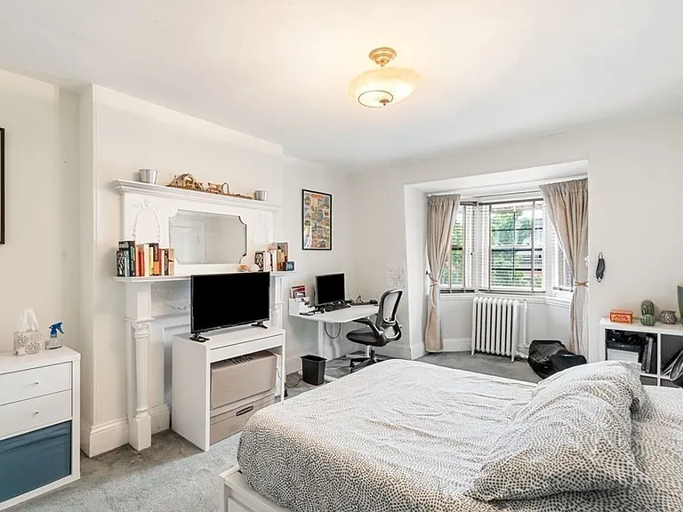 152 W Canton St #2 — Photo 8