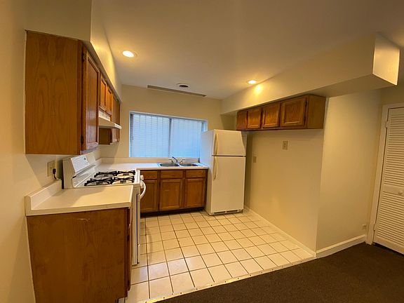 2nd image of 6309 N Artesian Ave