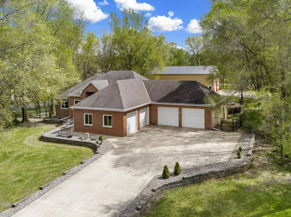 6370 232nd St W, Faribault, MN 55021