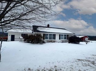 1812 Cookeville Rd, Corinth, VT 05039