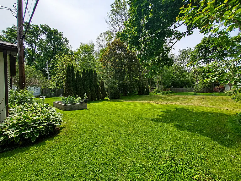 117 Merchants Rd — Photo 17