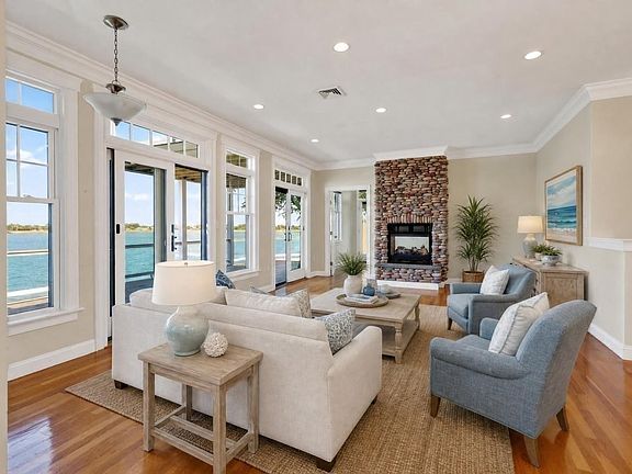 4th image of 58 Clifton Ave