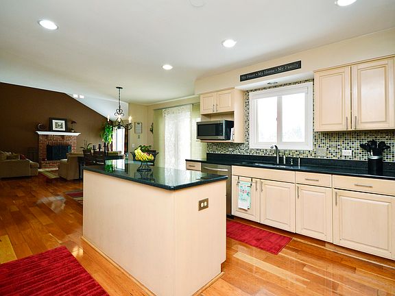 5th image of 6301 Winchester Ct