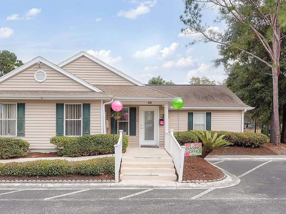 Hillwood Pointe Apartments