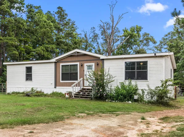 1000 Oak Ridge Road, Willis, TX 77378