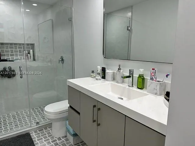 5401 Collins Ave #128 — Photo 38