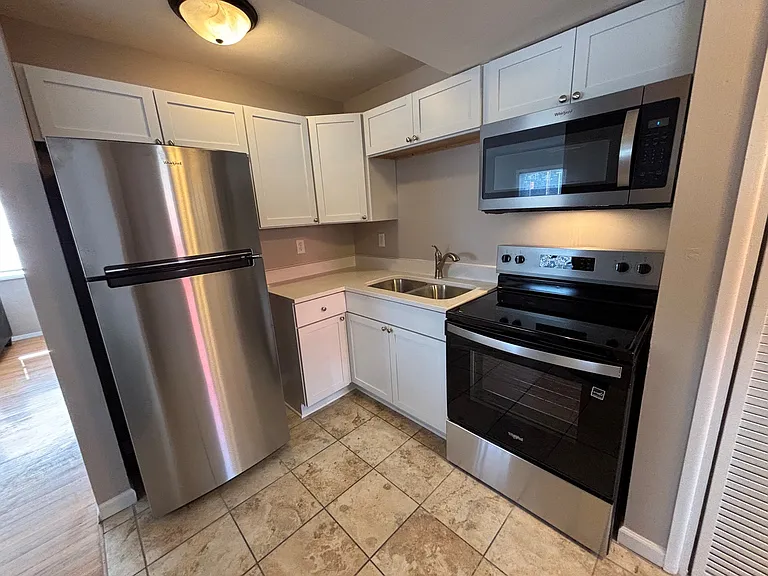 202 S Lincoln Ave #1 — Photo 5
