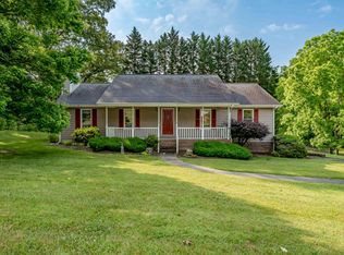 401 Rosewood Ln, Kingsport, TN 37664