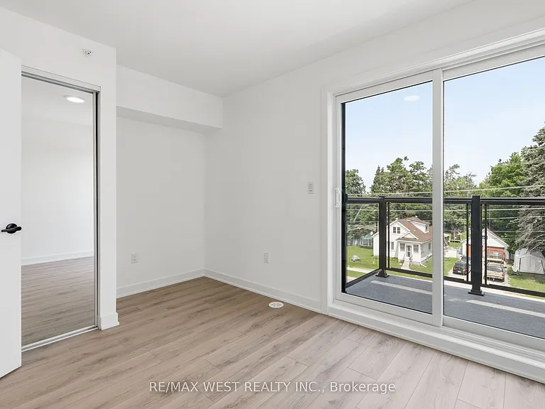 521 Big Bay Point Rd #7 — Photo 23