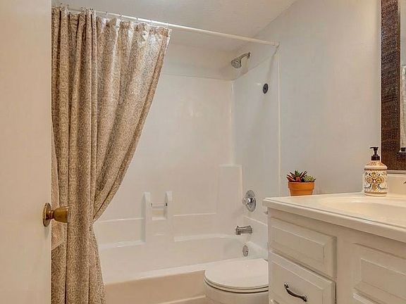 3rd image of 5304 Edmondson Pike APT 1