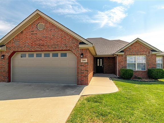 3rd image of 541 Keswick Dr