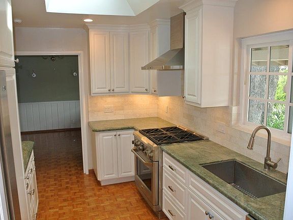 4th image of 1433 Patio Dr