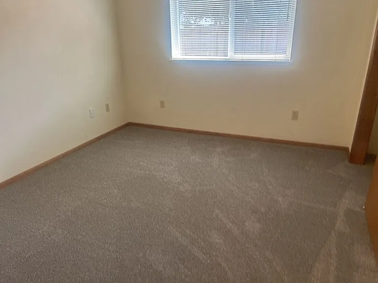 2149 Woodcrest Ct — Photo 33