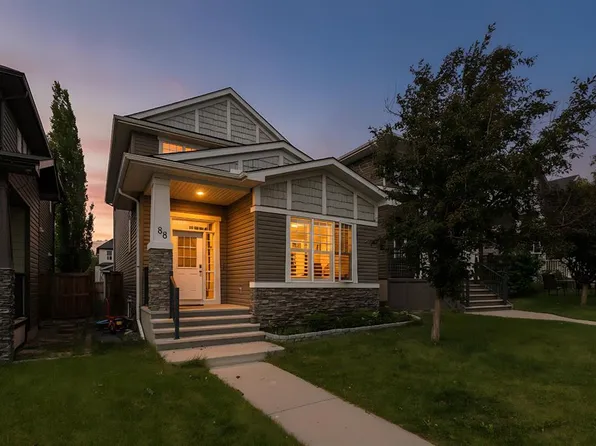 88 E Evansdale Lndg NW, Calgary, AB T3P 0C8