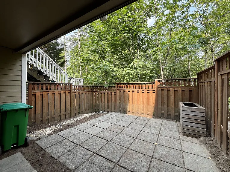 2677 NW Preston Ct — Photo 37